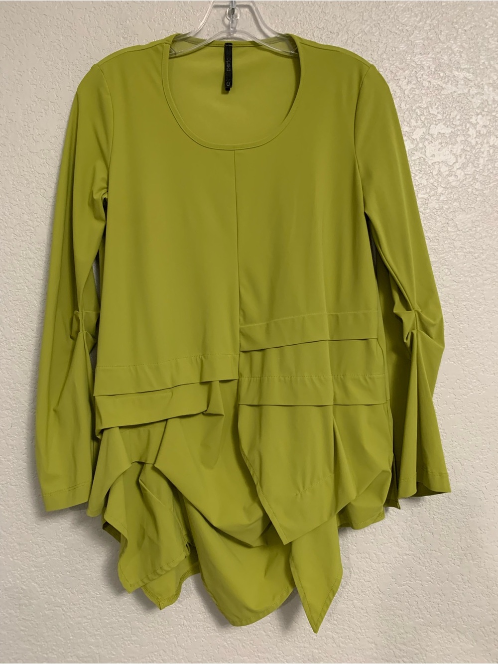 Porto San Francisco Top Womens 1/S Asymmetrical Artsy Avant Garde Pleated Travel